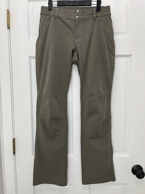 Kuhl Strattus Ripstop Army Green Outdoor Pants - Size 8 Regular